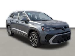 Volkswagen Taos SE FWD 2026 — side view