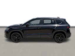 Volkswagen Taos SE FWD 2025 — side view