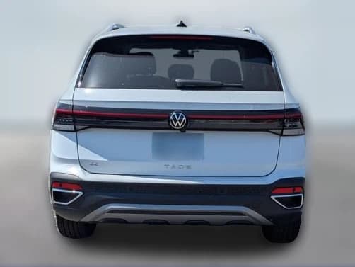Volkswagen Taos SE FWD 2026 — side view