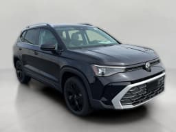 Volkswagen Taos SE FWD 2026 — side view