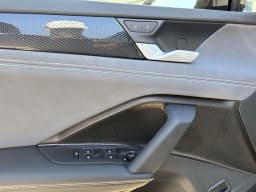 Volkswagen Tiguan SE FWD 2026 — side view
