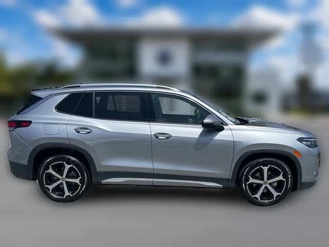 Volkswagen Tiguan SE 2.0T FWD 2026 — side view