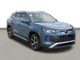 Volkswagen Tiguan SE 2.0T FWD 2025 — side view