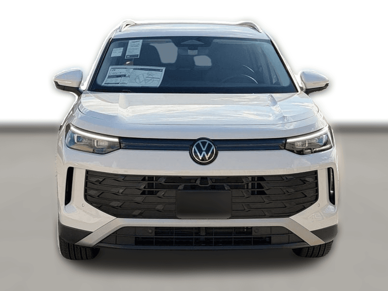 Volkswagen Tiguan SE 2.0T FWD 2026 — side view