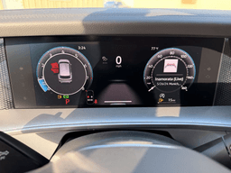 Volkswagen Tiguan SE 2.0T FWD 2026 — side view