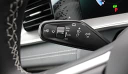 Volkswagen Tiguan SE FWD 2026 — side view