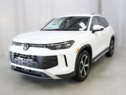 Volkswagen Tiguan SE FWD 2026 — side view