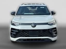 Volkswagen Tiguan SE R-Line Black 4MOTION 2026 — side view