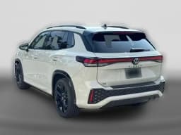 Volkswagen Tiguan SE R-Line Black 4MOTION 2026 — side view