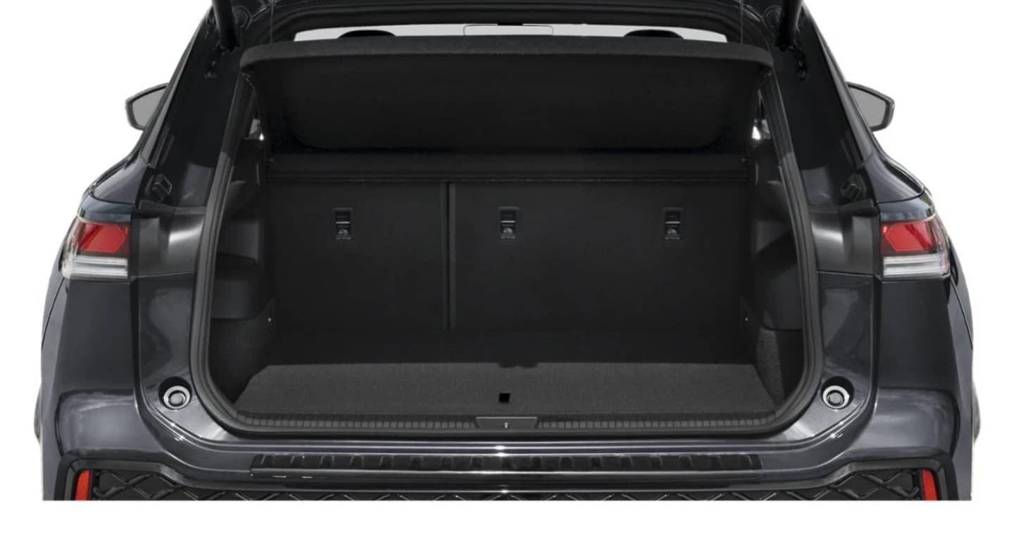 Volkswagen Tiguan SE R-Line Black 4MOTION 2026 — side view