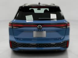 Volkswagen Tiguan SE R-Line Black 4MOTION 2026 — side view