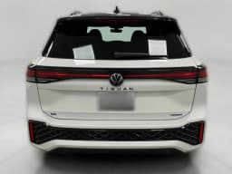 Volkswagen Tiguan SE R-Line Black 4MOTION 2026 — side view