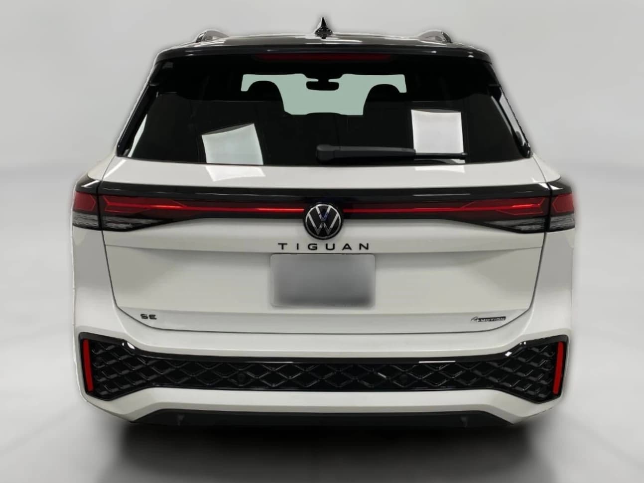 Volkswagen Tiguan SE R-Line Black 4MOTION 2026 — side view