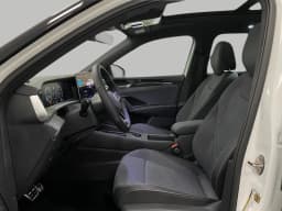 Volkswagen Tiguan SE R-Line Black 4MOTION 2026 — side view