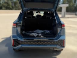 Volkswagen Tiguan SE R-Line Black 4MOTION 2026 — side view