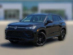 Volkswagen Tiguan SE R-Line Black 2.0T 4MOTION 2026 — side view