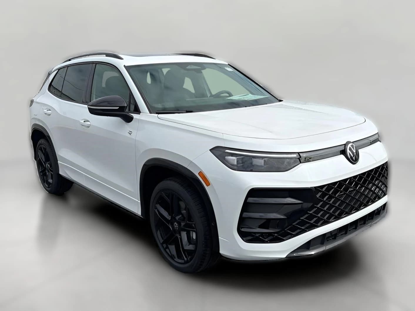 Volkswagen Tiguan SE R-Line Black 4MOTION 2026 — side view