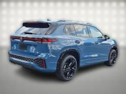 Volkswagen Tiguan SE R-Line Black 4MOTION 2026 — side view