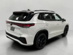 Volkswagen Tiguan SE R-Line Black 4MOTION 2026 — side view