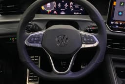 Volkswagen Tiguan SE R-Line Black 4MOTION 2026 — side view