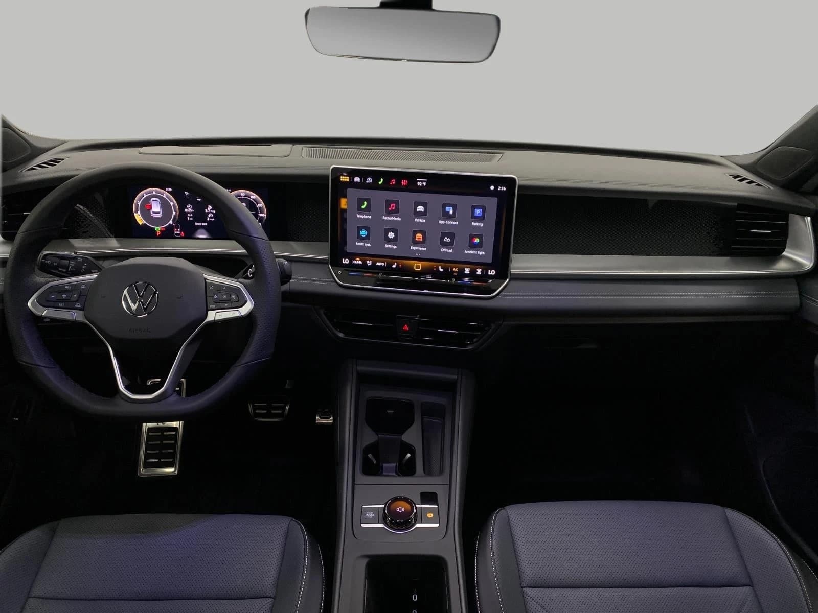 Volkswagen Tiguan SE R-Line Black 4MOTION 2026 — side view