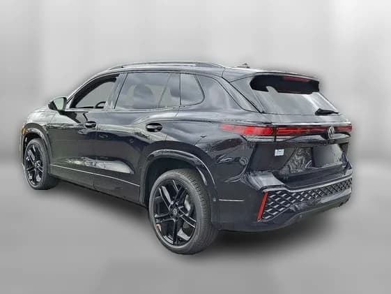 Volkswagen Tiguan SE R-Line Black 4MOTION 2026 — side view