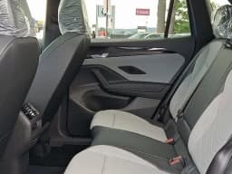 Volkswagen Tiguan SE R-Line Black 4MOTION 2026 — side view