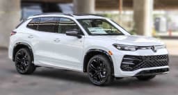 Volkswagen Tiguan SE R-Line Black 2.0T FWD 2026 — side view