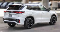 Volkswagen Tiguan SE R-Line Black 2.0T FWD 2026 — side view