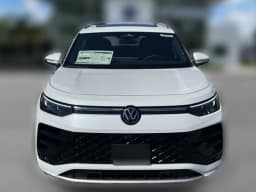 Volkswagen Tiguan SE R-Line Black FWD 2026 — side view