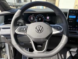 Volkswagen Tiguan SE R-Line Black 2.0T FWD 2026 — side view