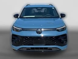 Volkswagen Tiguan SE R-Line Black 2.0T FWD 2026 — side view