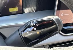 Volkswagen Tiguan SE R-Line Black 2.0T FWD 2026 — side view