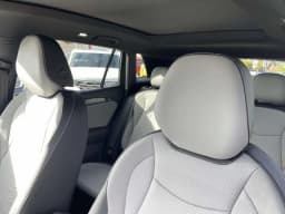 Volkswagen Tiguan SE R-Line Black 2.0T FWD 2026 — side view