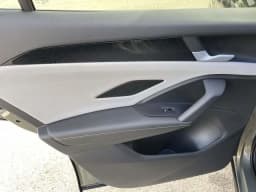Volkswagen Tiguan SE R-Line Black 2.0T FWD 2026 — side view