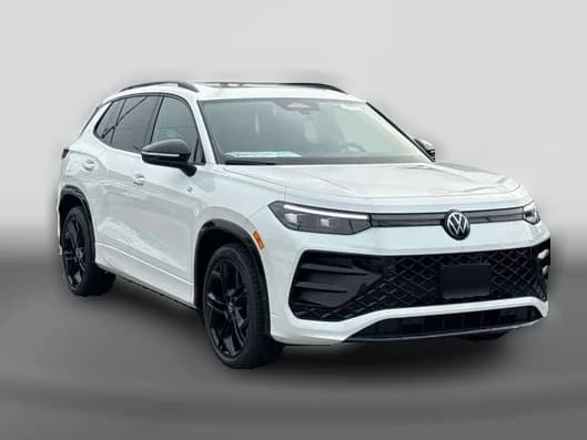 Volkswagen Tiguan SE R-Line Black 2.0T FWD 2026 — side view