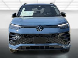 Volkswagen Tiguan SE R-Line Black 2.0T FWD 2026 — side view
