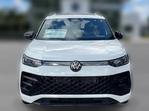 Volkswagen Tiguan SE R-Line Black FWD 2026 — side view