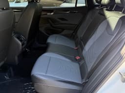 Volkswagen Tiguan SE R-Line Black FWD 2026 — side view