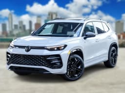 Volkswagen Tiguan SE R-Line Black 2.0T FWD 2026 — side view