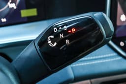 Volkswagen Tiguan SE R-Line Black 2.0T FWD 2026 — side view