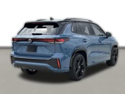 Volkswagen Tiguan SE R-Line Black FWD 2026 — side view
