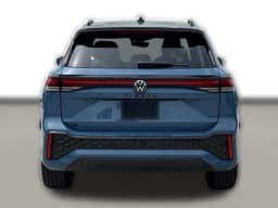 Volkswagen Tiguan SE R-Line Black FWD 2026 — side view