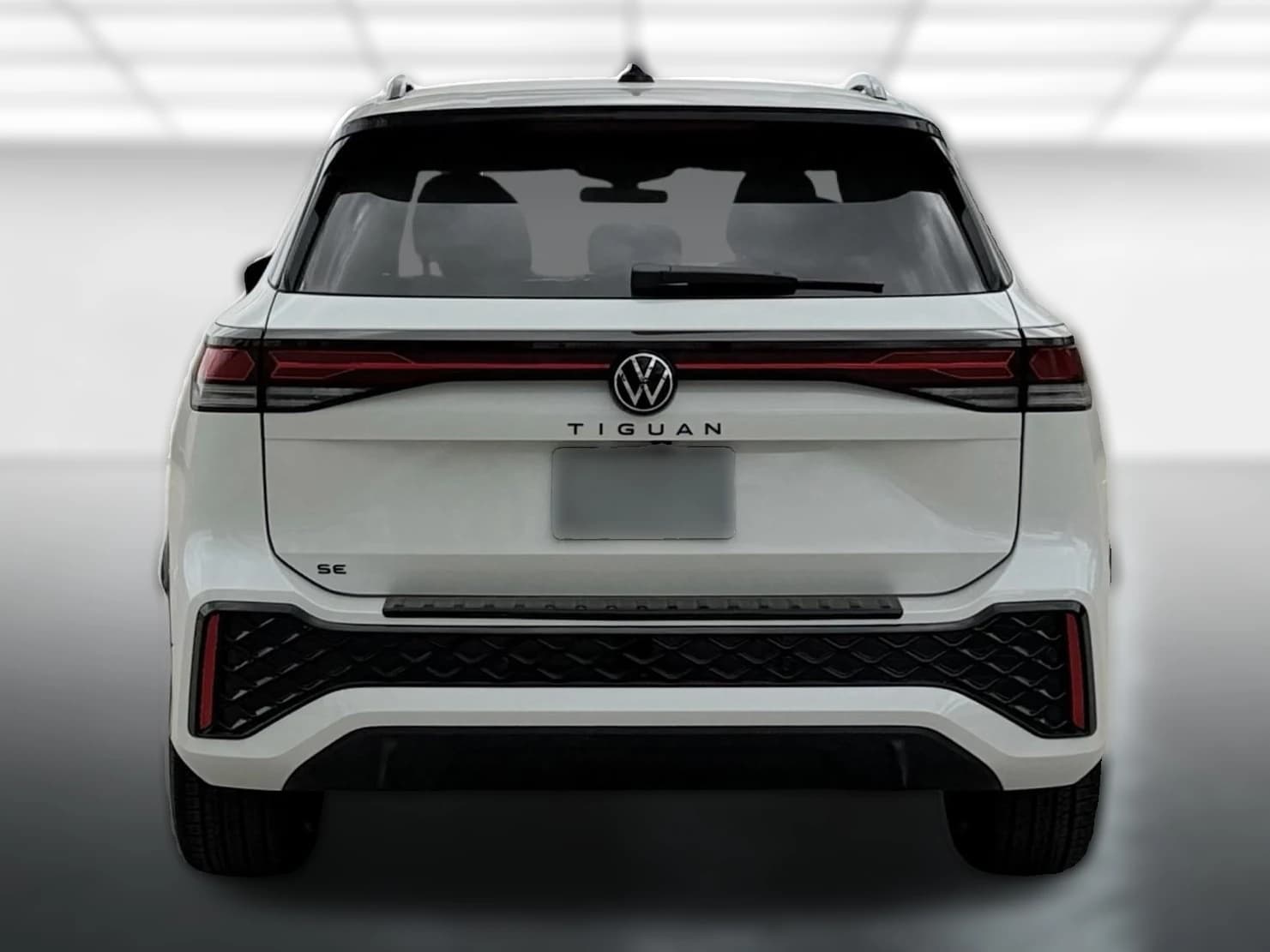 Volkswagen Tiguan SE R-Line Black FWD 2026 — side view