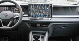 Volkswagen Tiguan SE R-Line Black FWD 2026 — side view