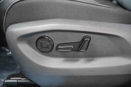 Volkswagen Tiguan SE R-Line Black FWD 2026 — side view