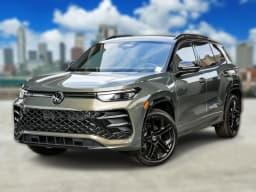 Volkswagen Tiguan SE R-Line Black FWD 2026 — side view