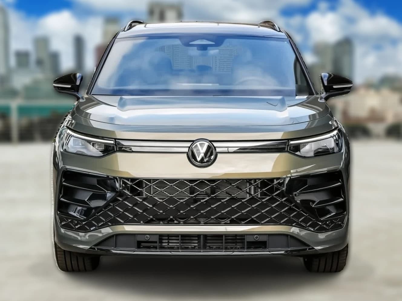 Volkswagen Tiguan SE R-Line Black FWD 2026 — side view