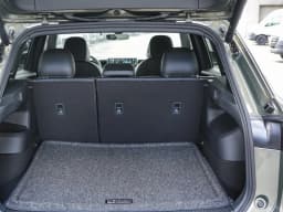 Volkswagen Tiguan SE R-Line Black FWD 2026 — side view