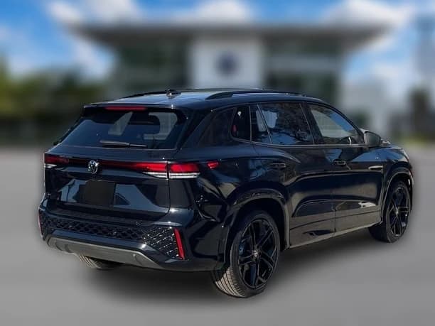 Volkswagen Tiguan SE R-Line Black FWD 2026 — side view